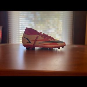 Only worn twice. Good condition!